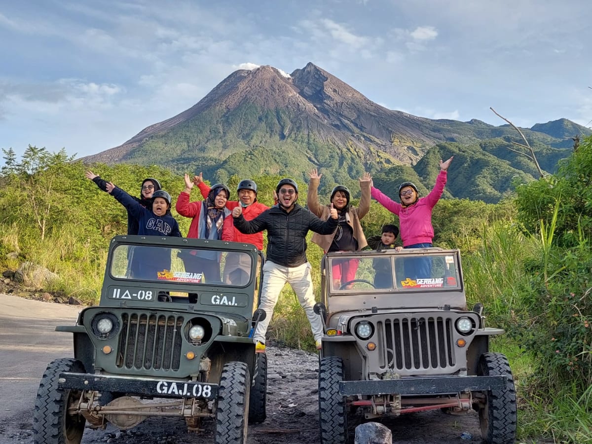 Lava Tour