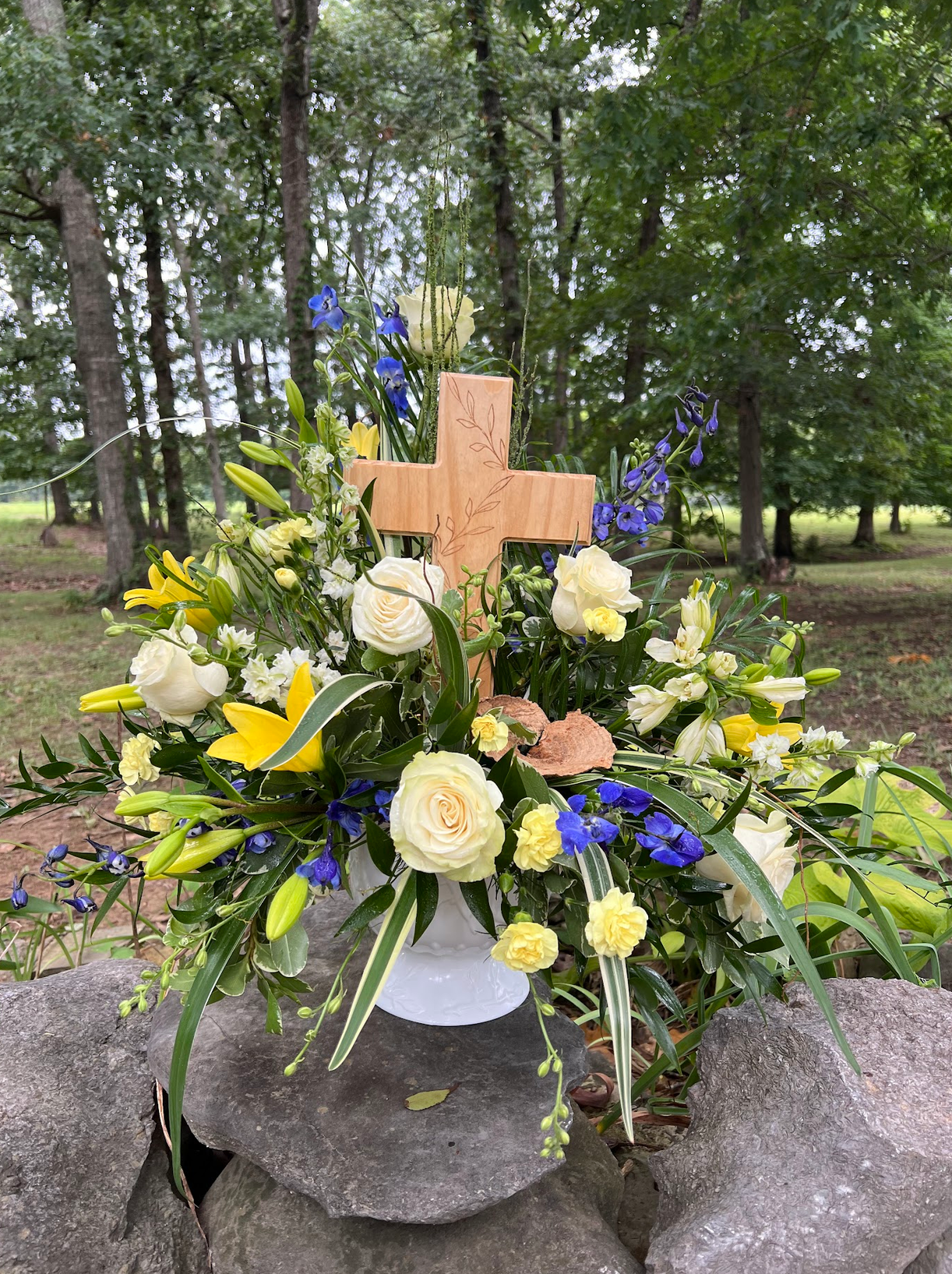 Sympathy Vase And Cross