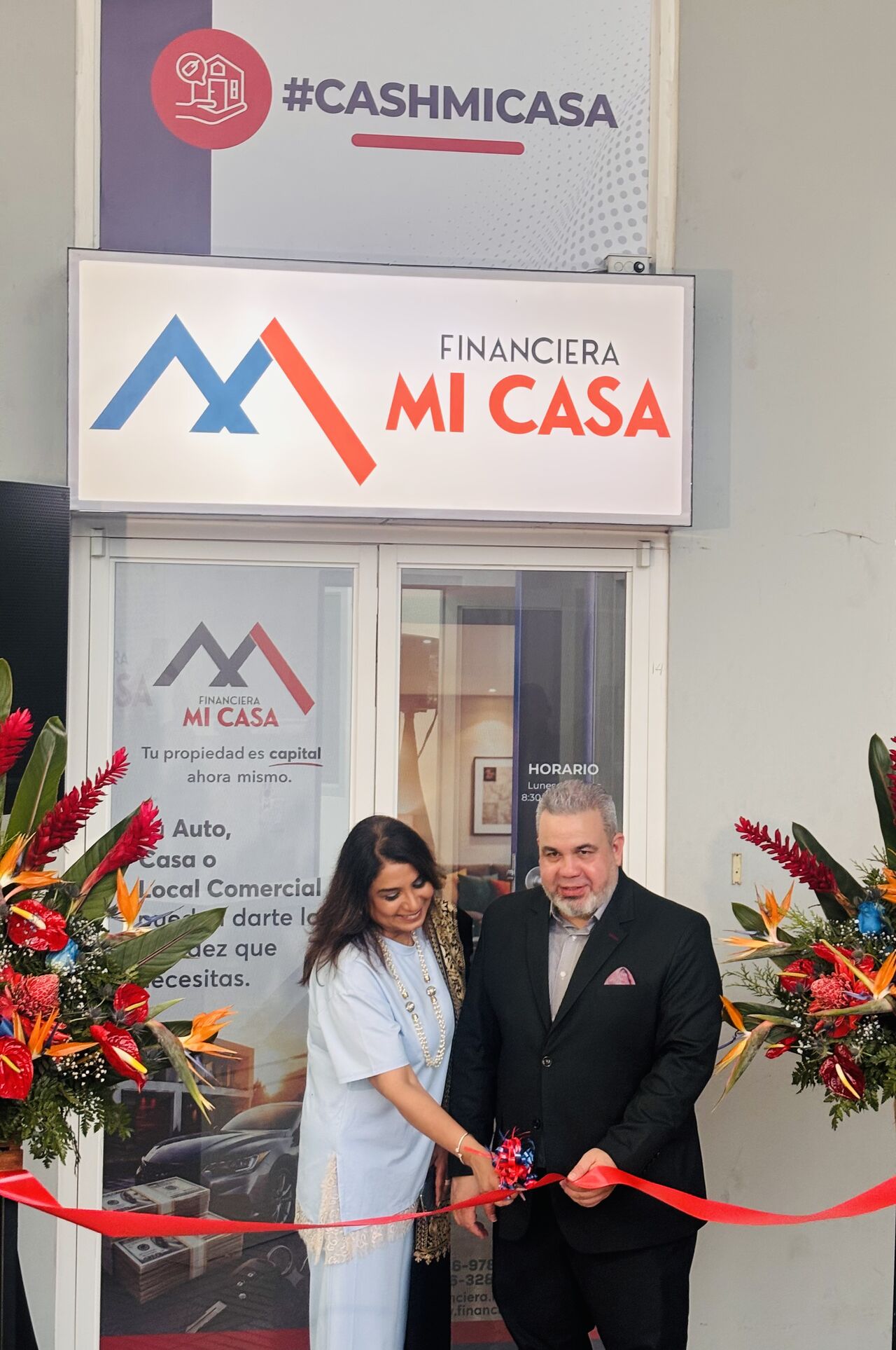 Corte de cinta en la apertura de la nueva oficina de Financiera Mi Casa en David, Chiriquí