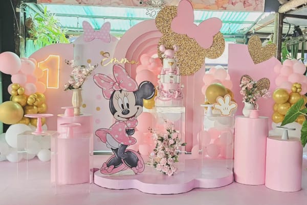 Minnie Mouse birthday party