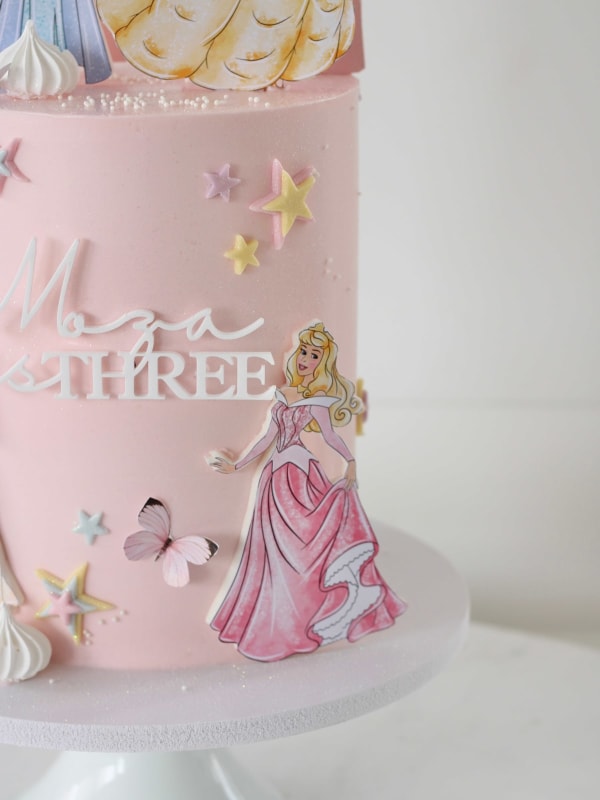 Disney princesses birthday cake
