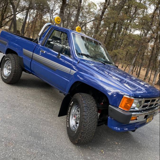 Nuevo 2RE en 3k Mile Chasis Toyota 4x4 Pickup -Velocidad 4x4 22r Nuevo 2RE en 3k Mile Chasis Toyota 4x4 Pickup -Velocidad