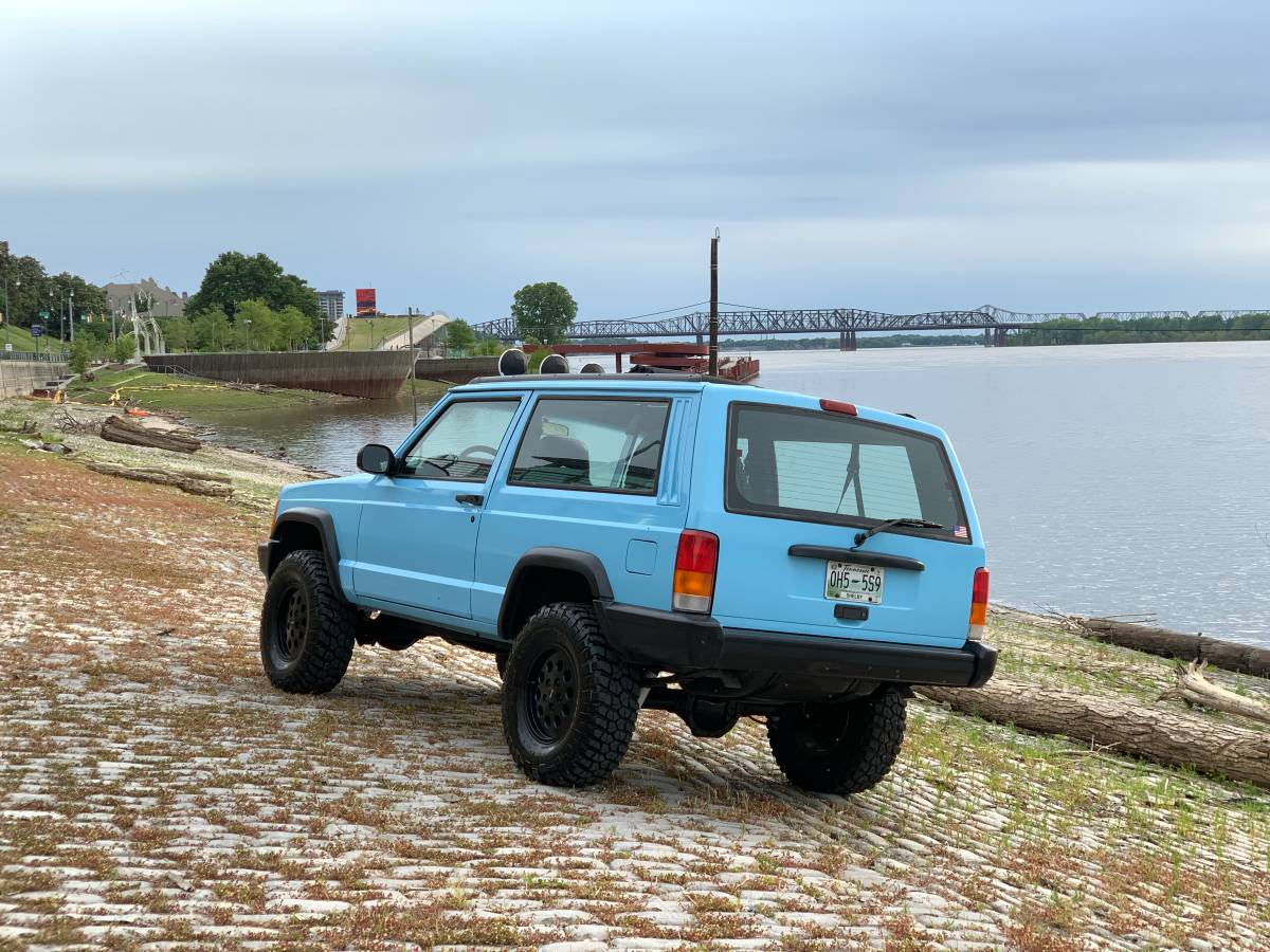 America S Xj 1997 Jeep Cherokee Resto Mod 2 Door Suv 5 Speed 4x4 Zero260