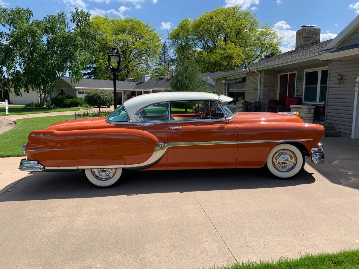 Coral Winter: 1954 Pontiac Star Chief Custom Catalina Hardtop | Zero260