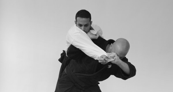 Ninjutsu training: the Seoi Nage throw from the nage-waza repertoire