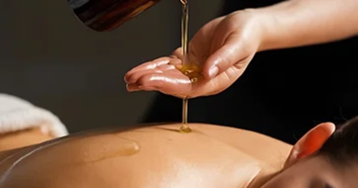 Abhyanga Therapy: Why This Ancient Ayurvedic Ritual is Becoming a Modern Self-Care Essential