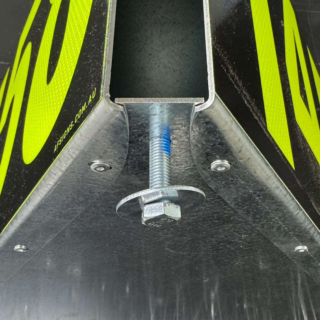 XCELR8® LRTRI-B Reflective Triangle Sign - Image 2