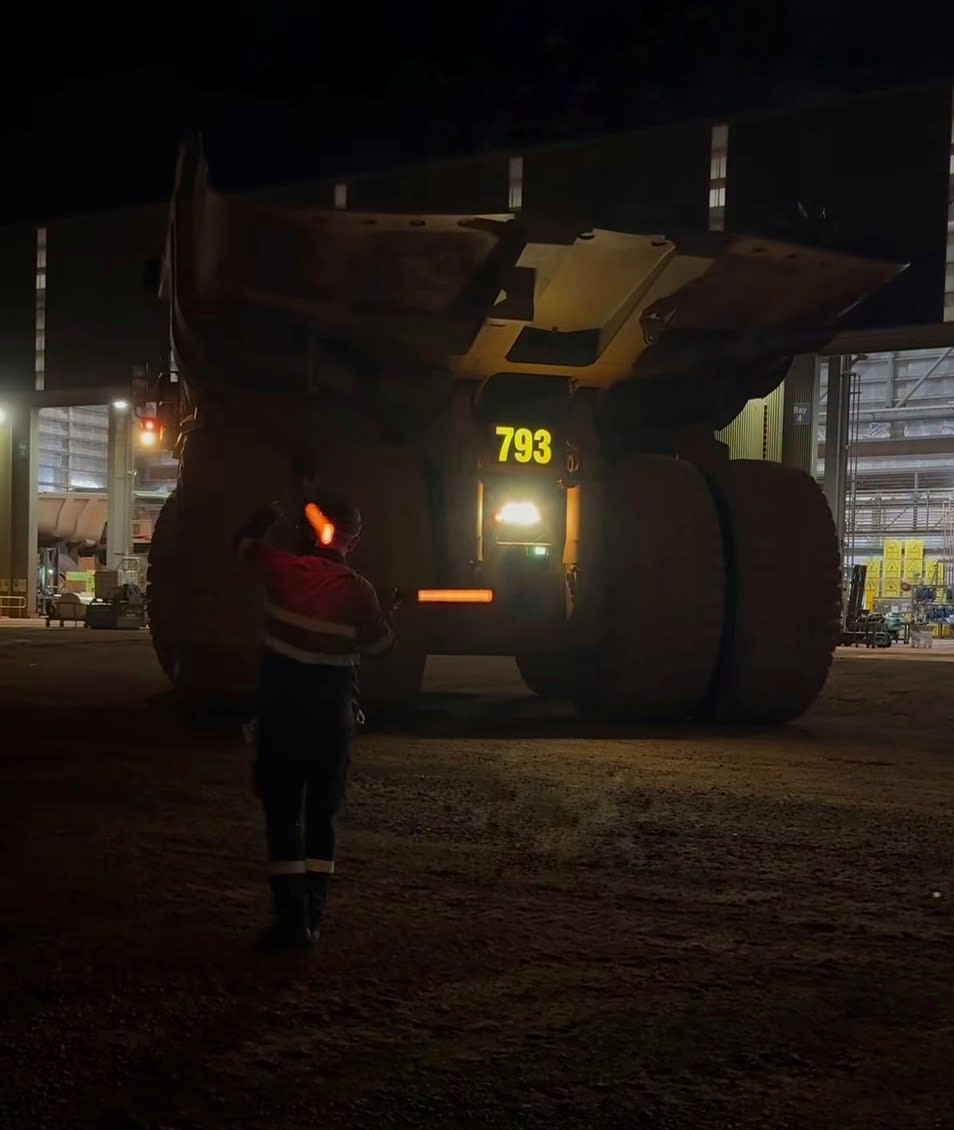 Rock Board Haul Truck Rear Custom 793