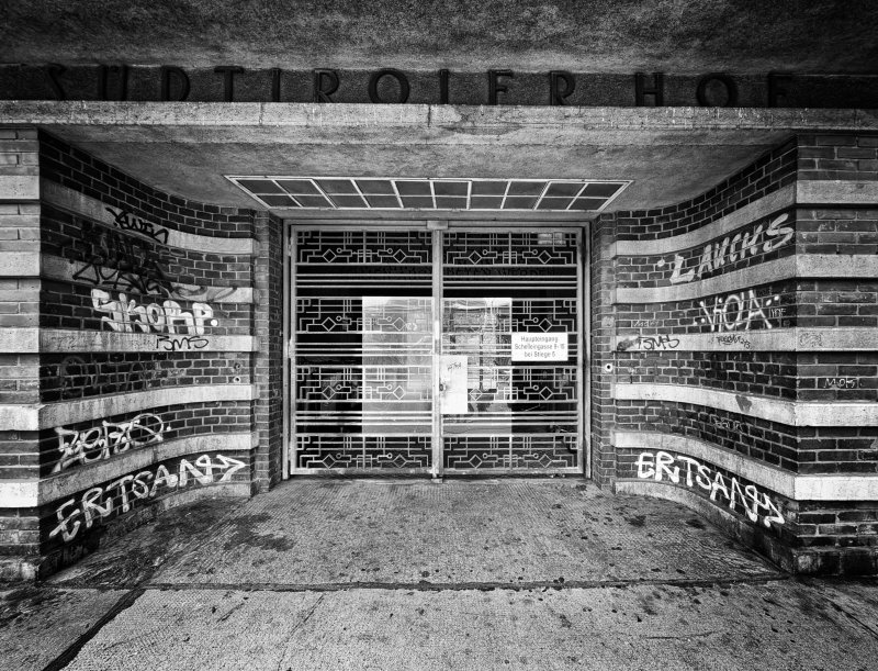 Sealed Entrance — Urban Texture and Geometry