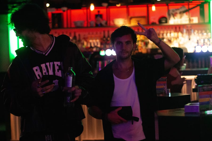 pass the aux vol. 8 - at the bar
