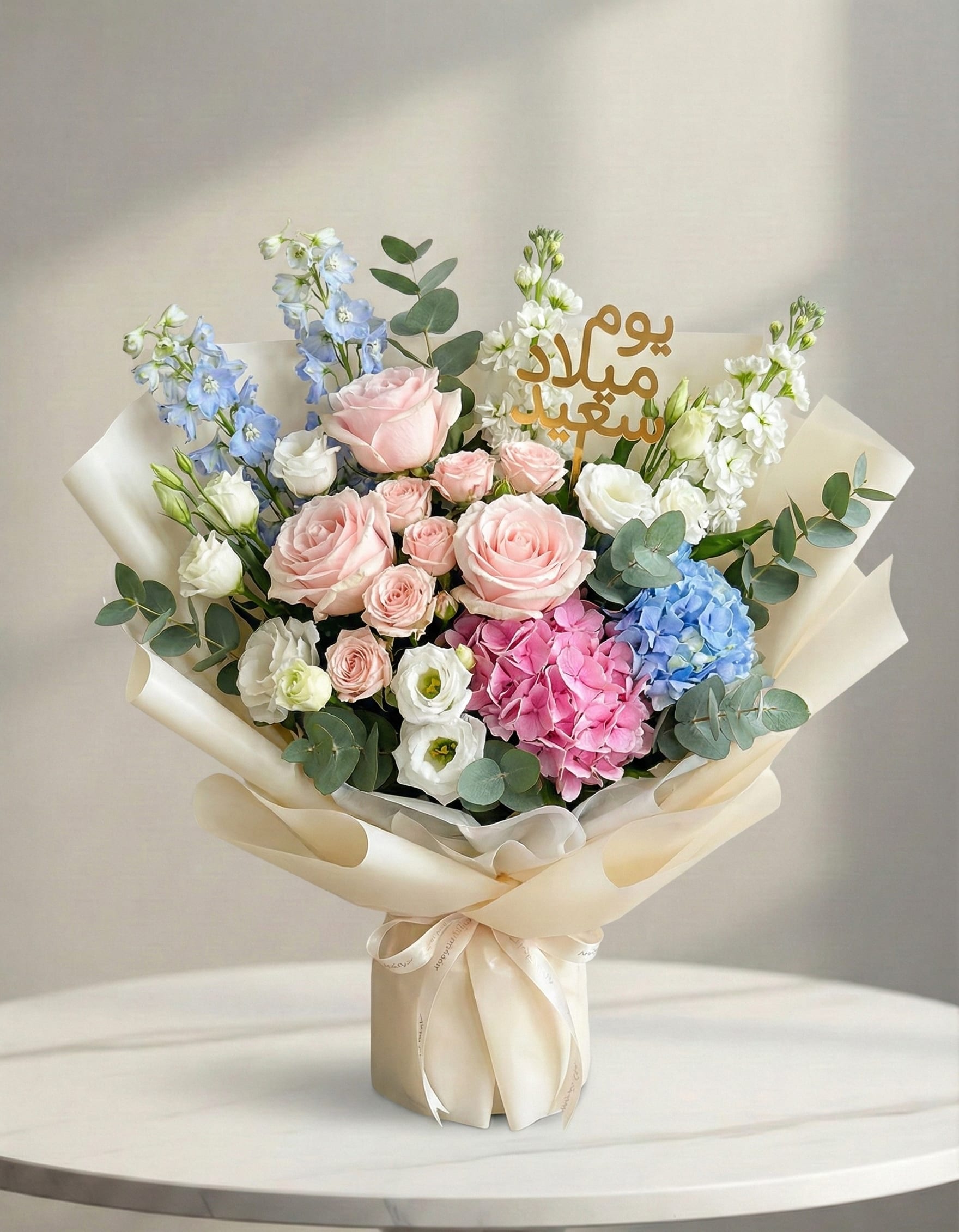 باقة زهور عيد ميلاد فاخرة