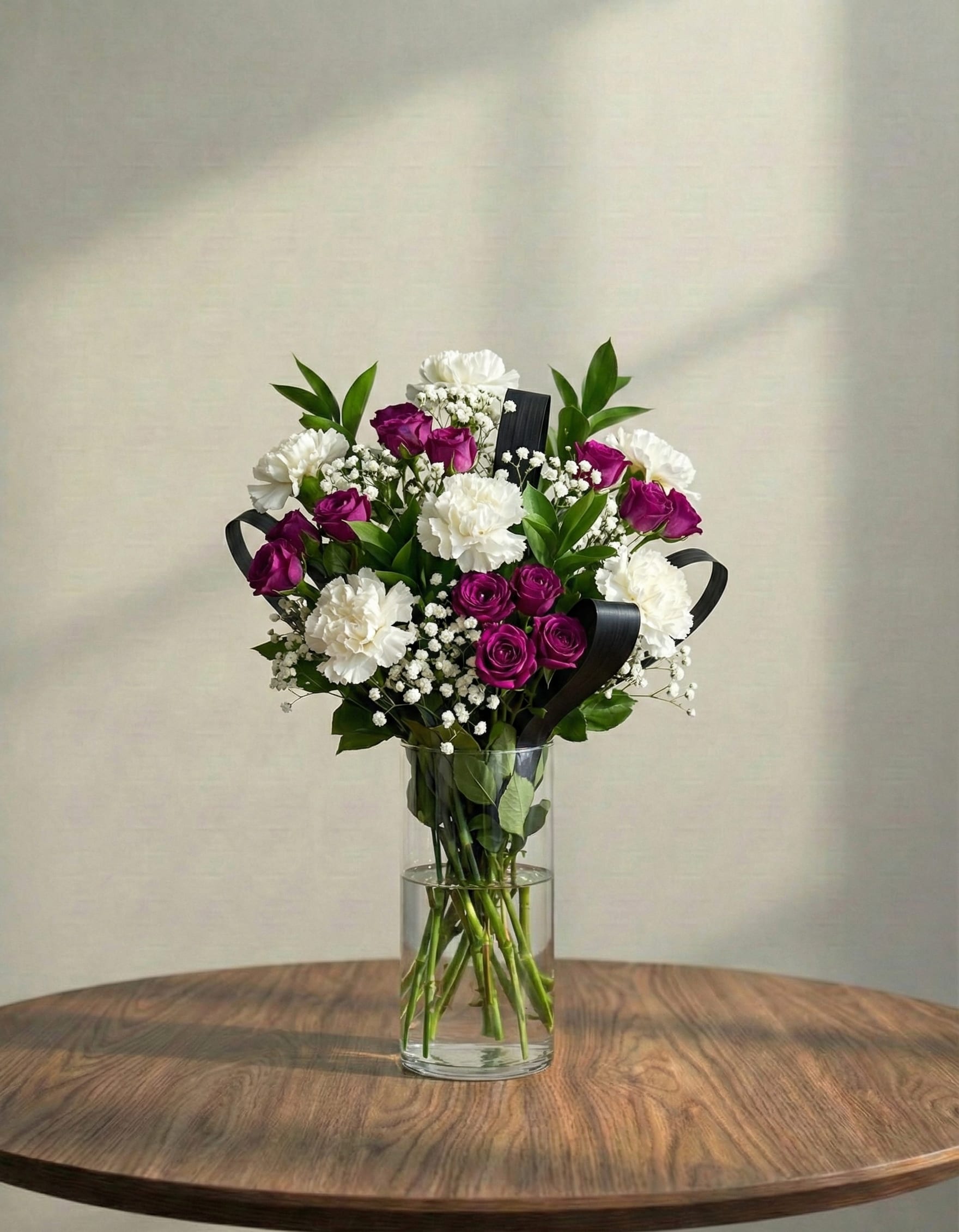 مزهرية الكارنيشن والبيبي جوري الفاخرة