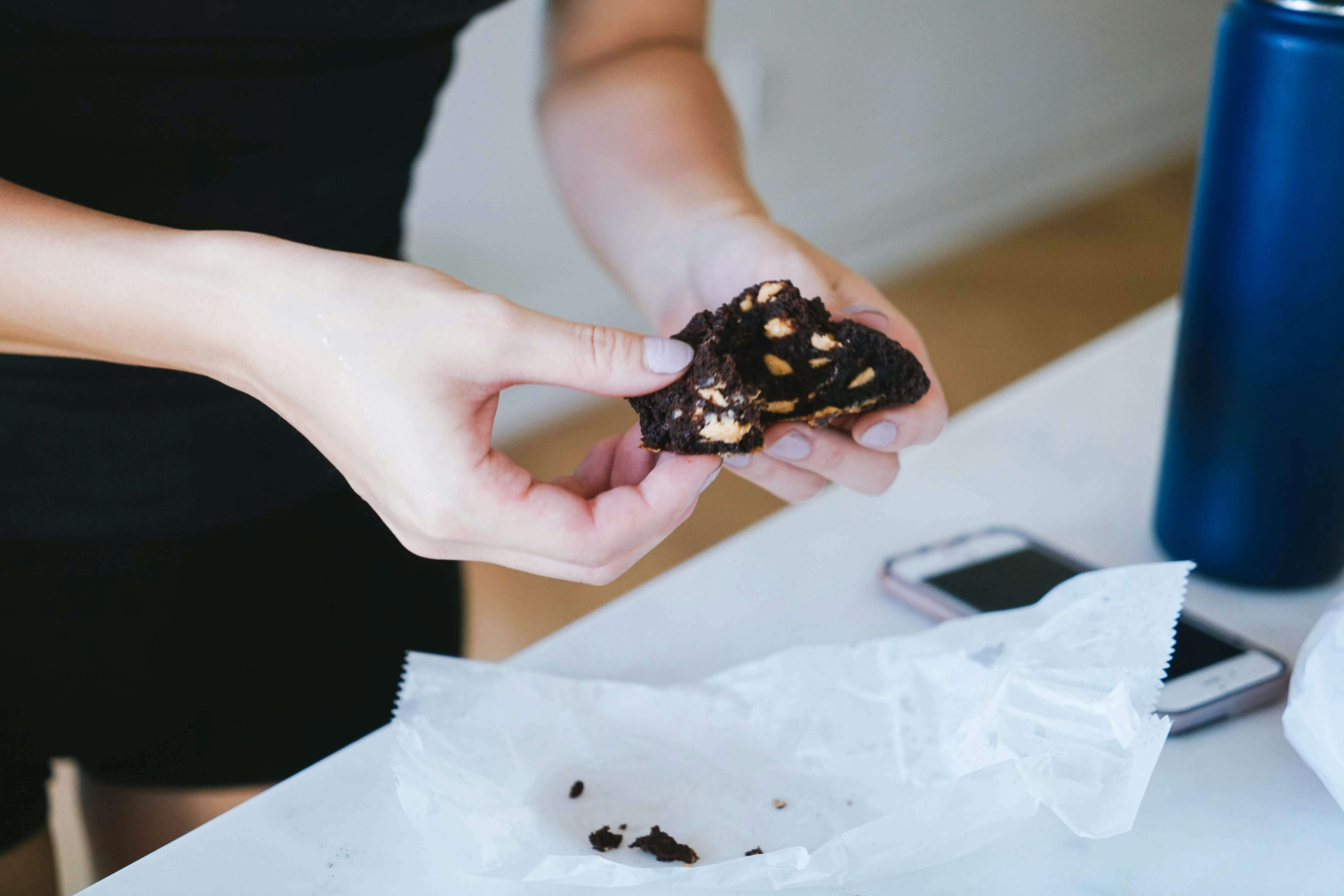 Why You Crave Sugar When You\u2019re Tired