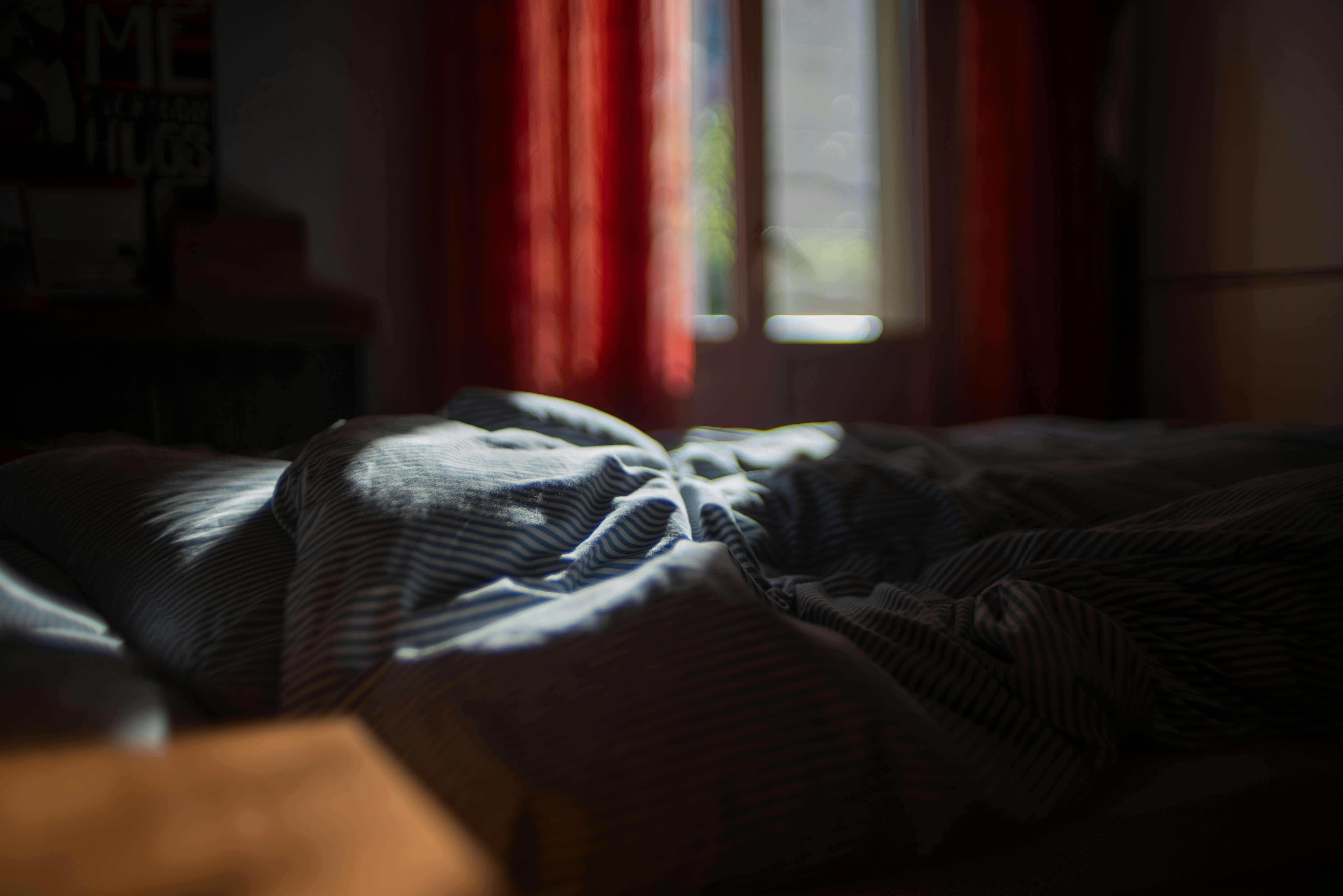 Comment remettre votre rythme de sommeil sur les rails sans médicaments — ce qui fonctionne vraiment