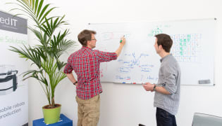 incubed IT GmbH - Arbeitsplatz