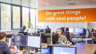AXESS AG - Arbeitsplatz