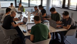 it-eXperts IT-Dienstleistungs GmbH - Arbeitsplatz