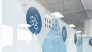 Q2E Online-Agentur - Arbeitsplatz
