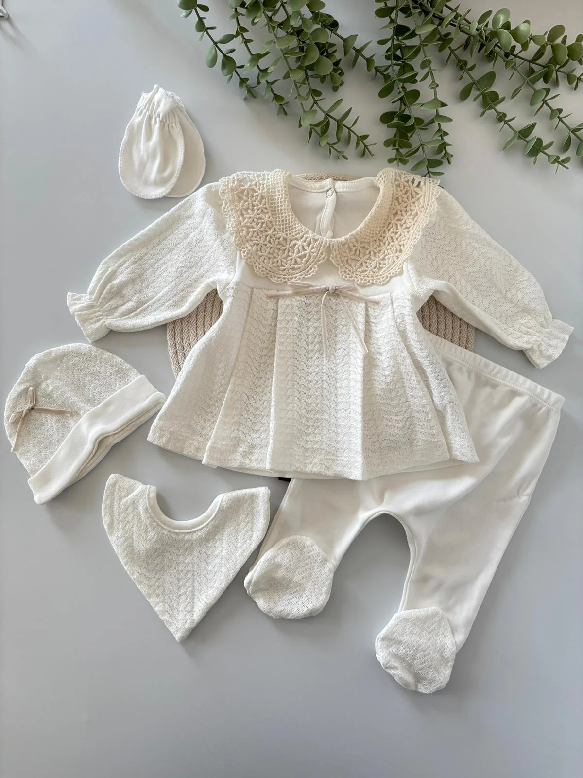 Vintage Crochet Baby Set | 5-Piece Heirloom Collection with Lace Collar - thumbnail 4