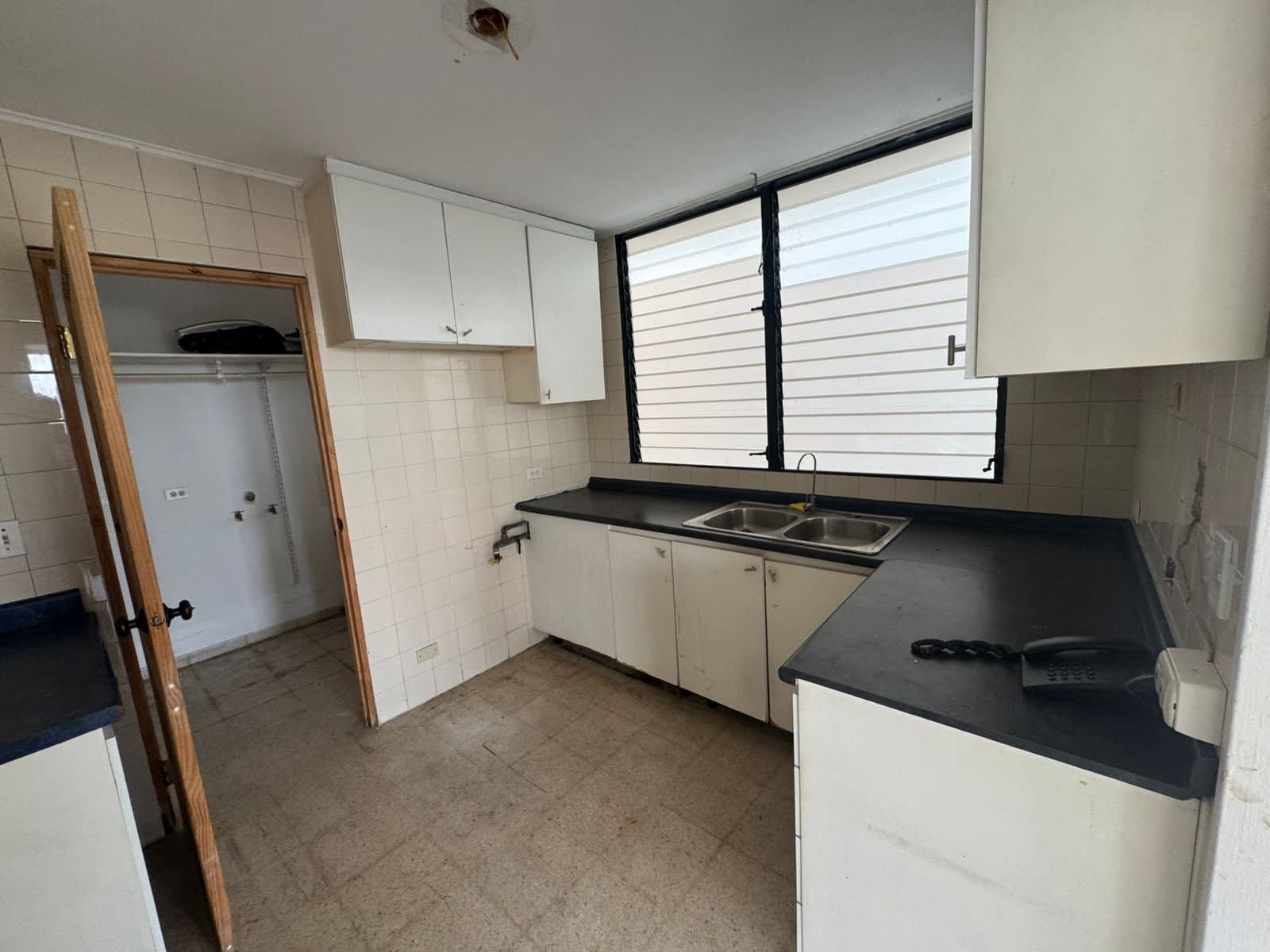 Se Alquila/Vende Amplio Apartamento en Paitilla 4
