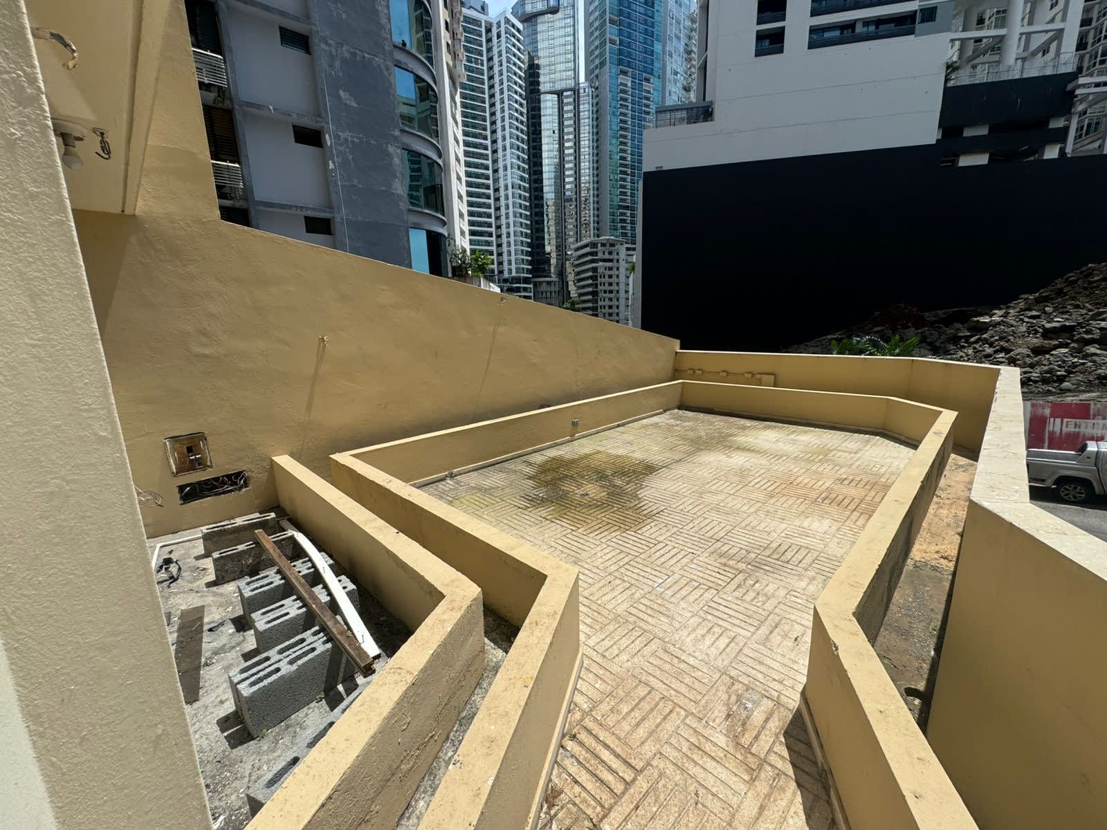 Se Alquila/Vende Amplio Apartamento en Paitilla 3