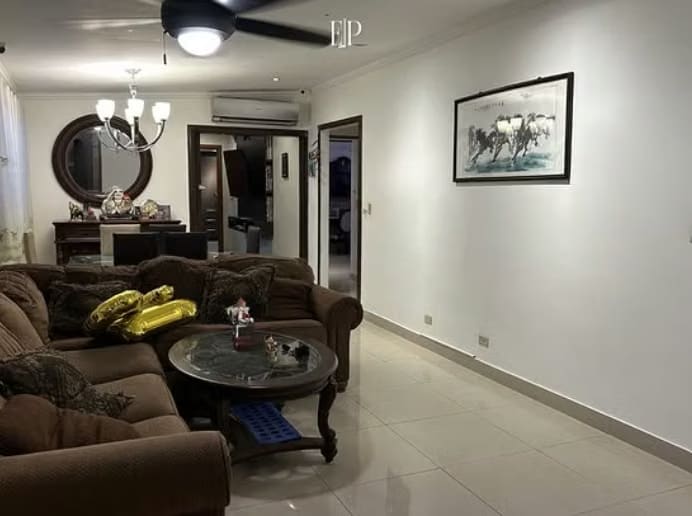 Se vende casa en Chanis-con paneles solares 2