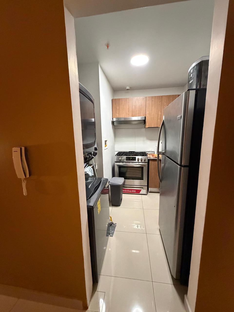 Se alquila apartamento en Obarrio 5