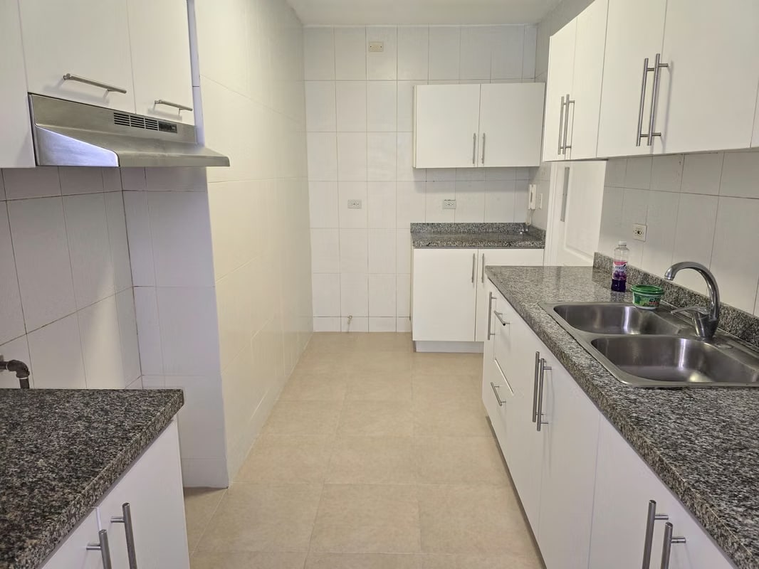 Se vende apartamento en El Cangrejo 2