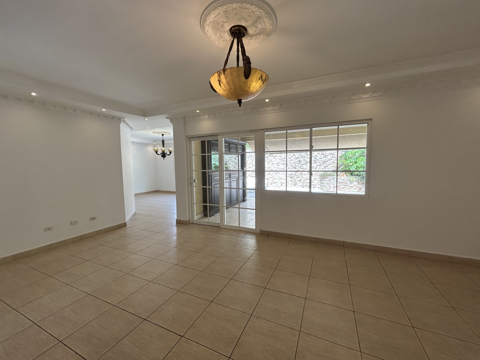 Se vende casa en Costa del Este 2