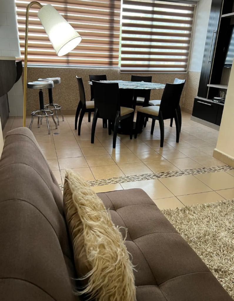 Se alquila apartamento en Betania 2