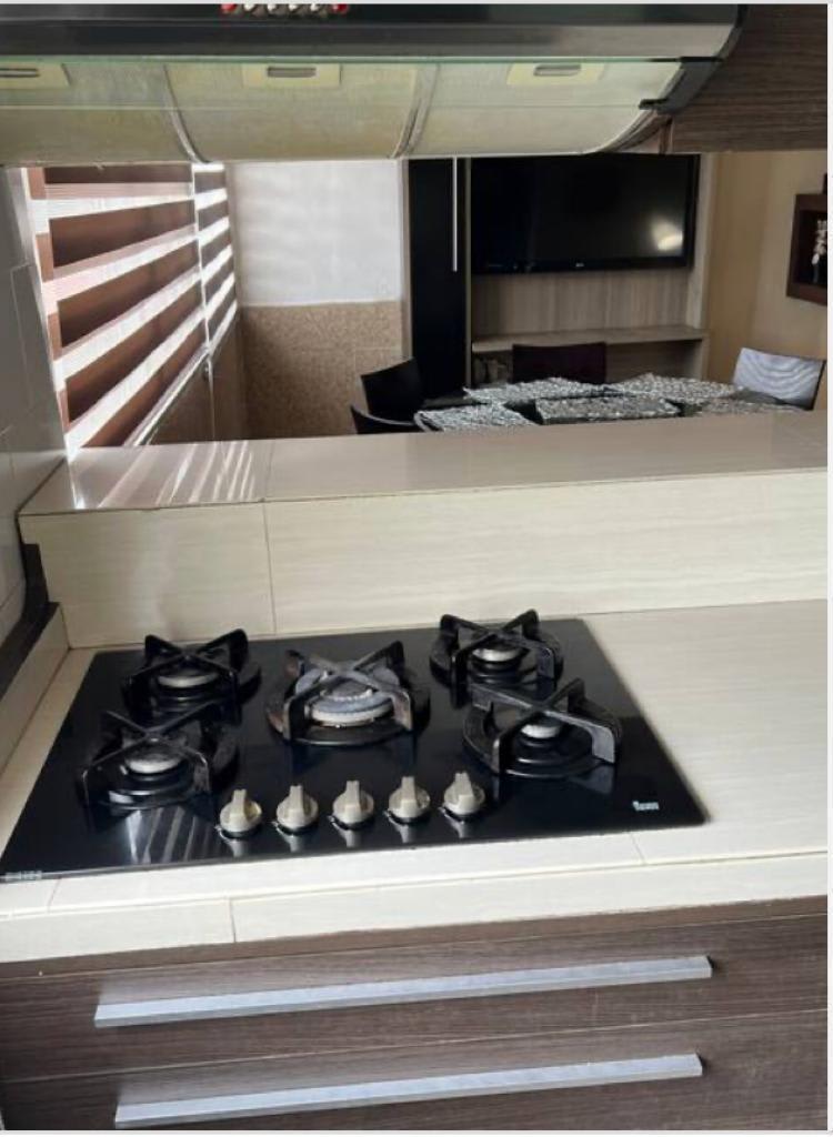 Se alquila apartamento en Betania 3