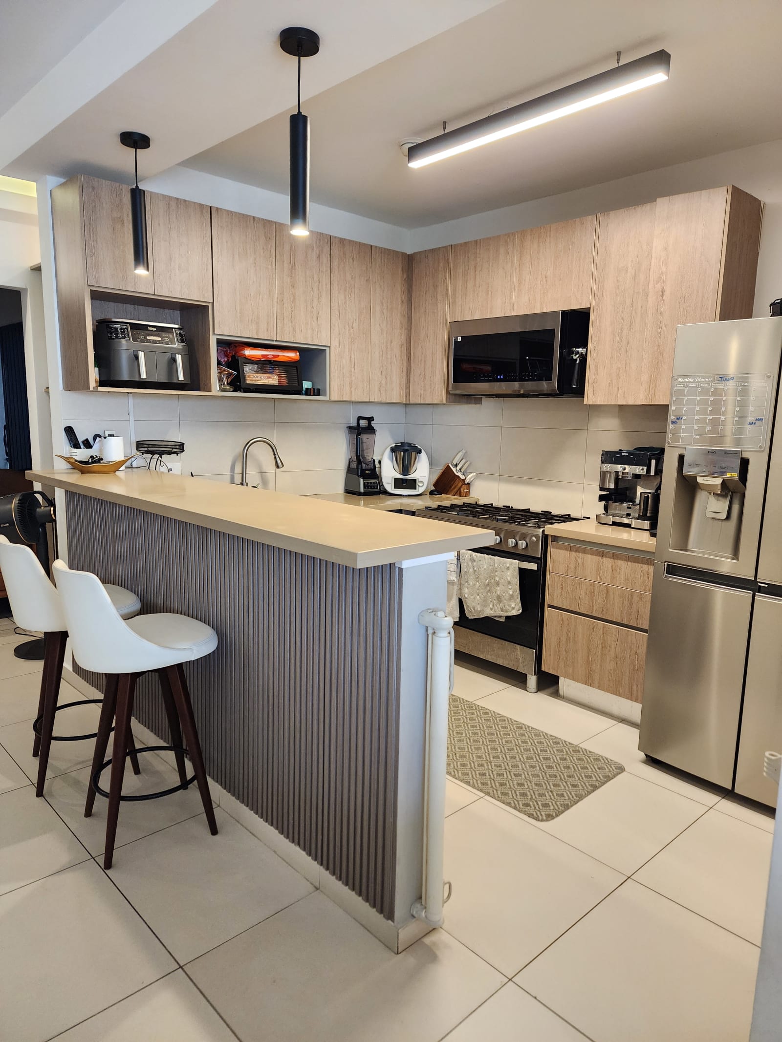 Se vende Casa en Costa Sur / Amplia, Remodelada y con paneles solares 2