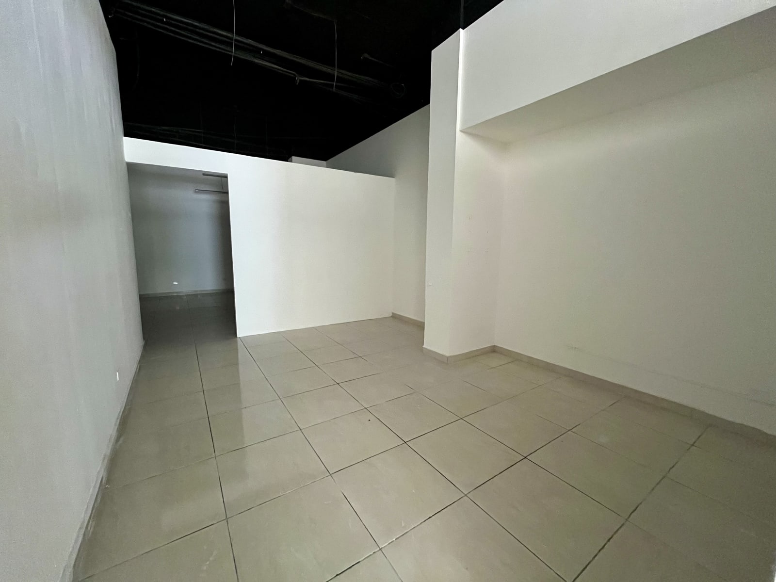 Se alquilan locales en Plaza Milano-El Dorado 3