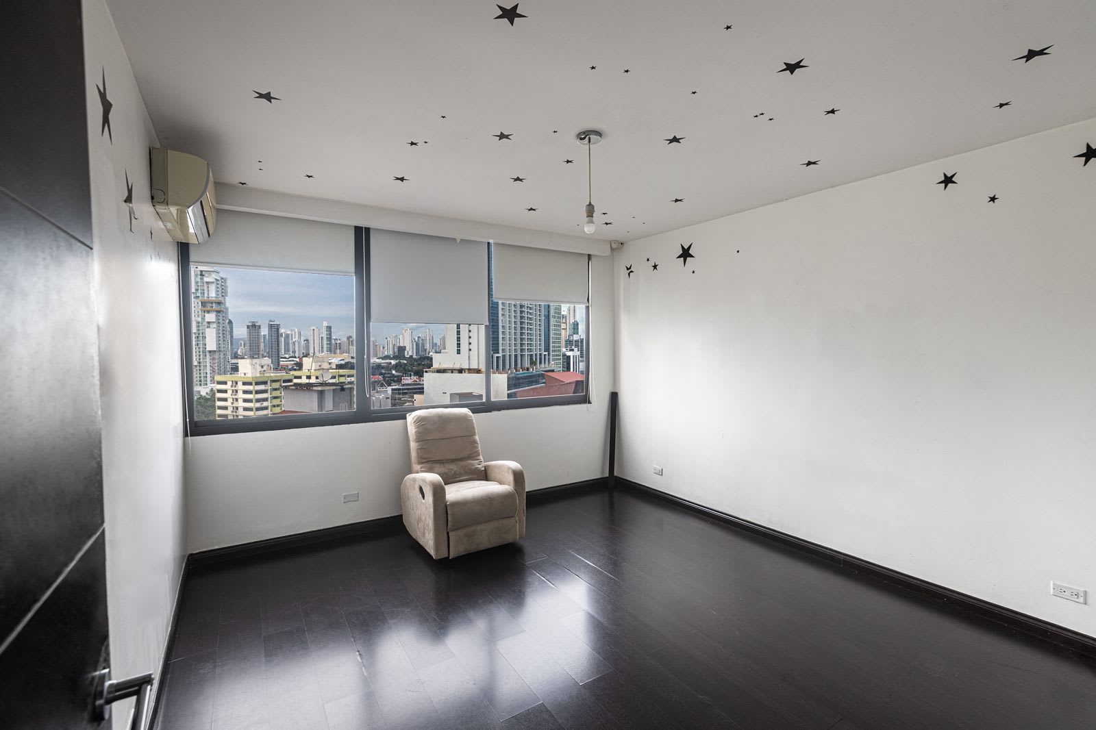 Se vende apartamento-PH DELFINES – PISO ALTO 4