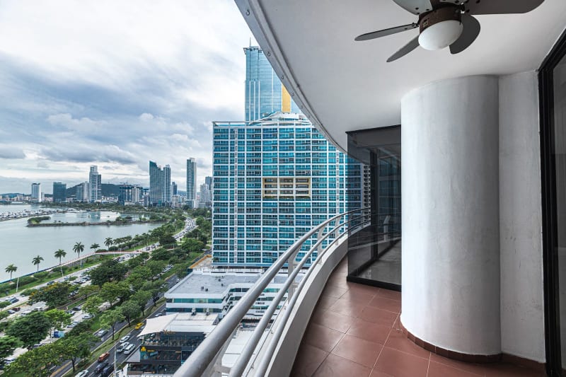Se vende apartamento-PH DELFINES – PISO ALTO