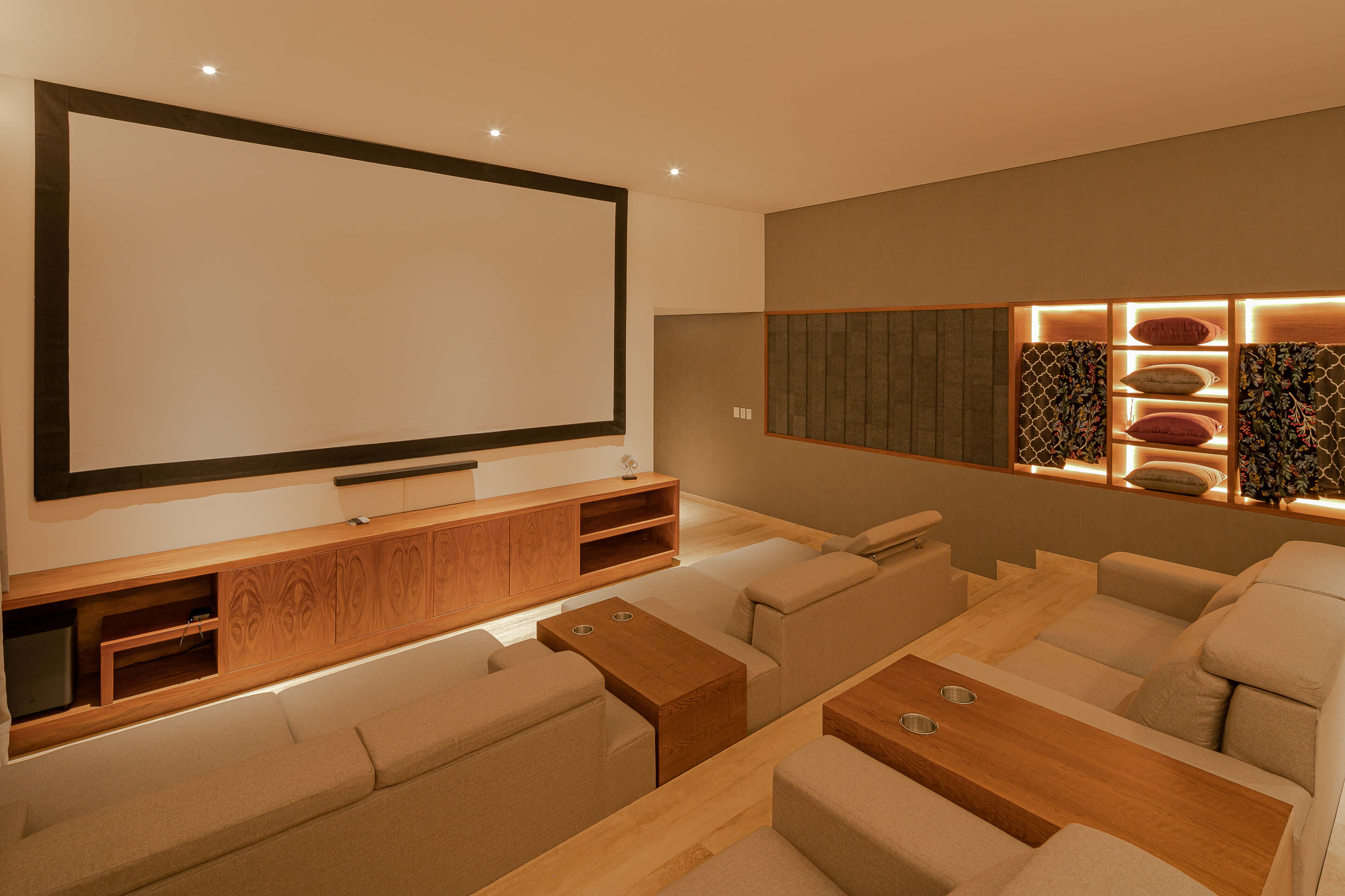 Cine