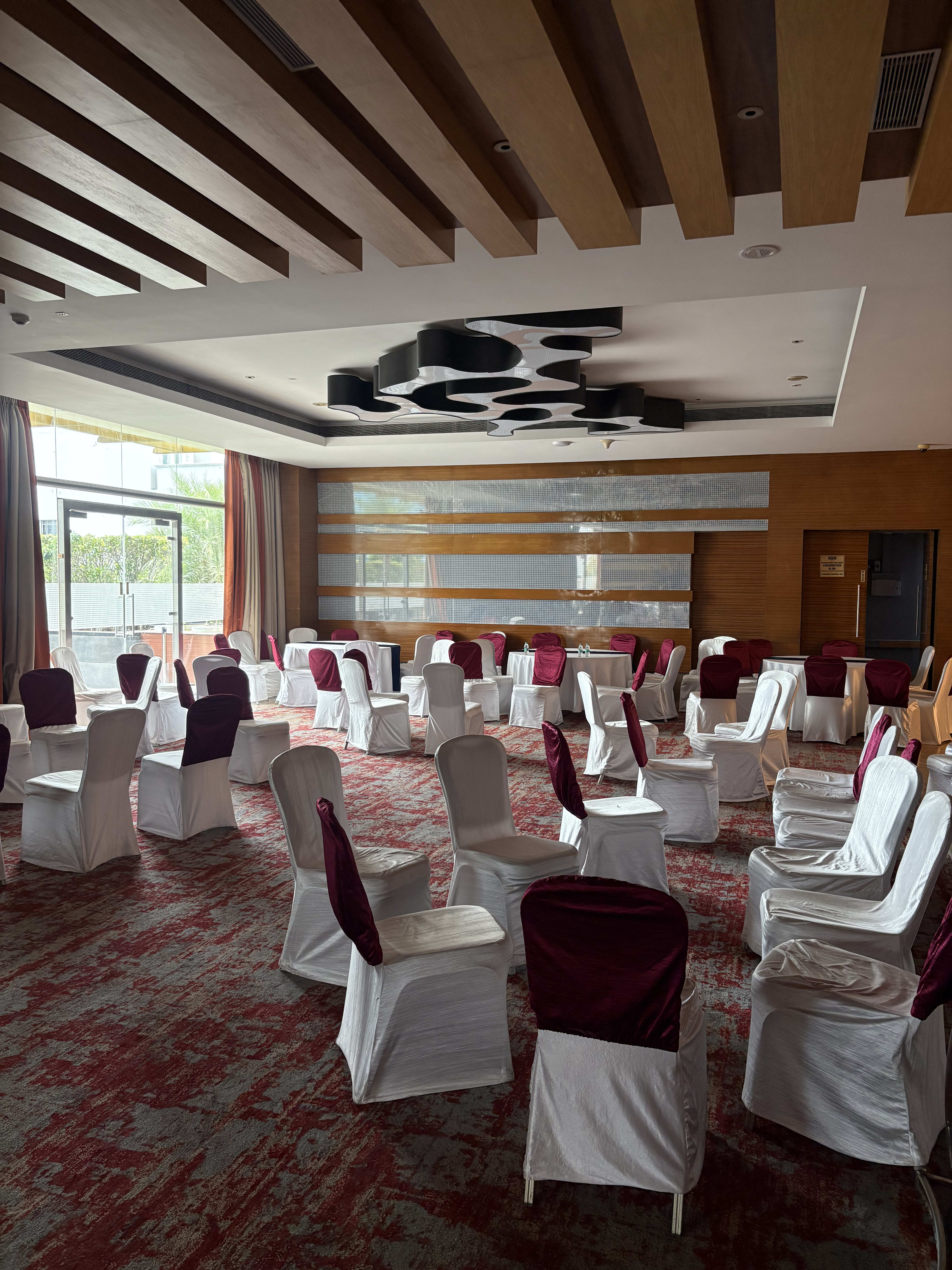 Turyaa hotel buffet area