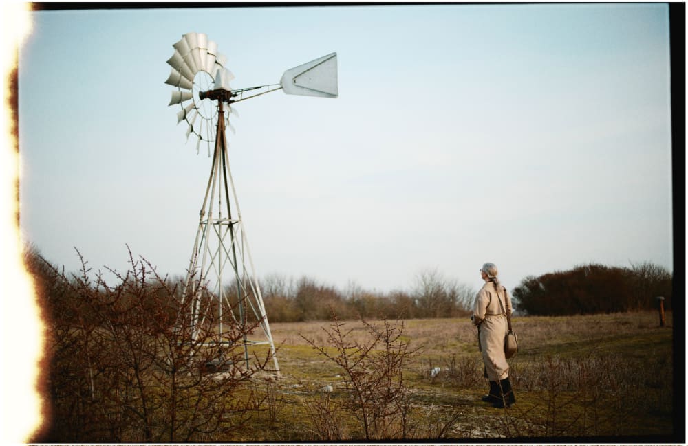 Joakim Hertze &mdash; Poserframes recreates the look of film scanned with borders &mdash; Documentation, image 3