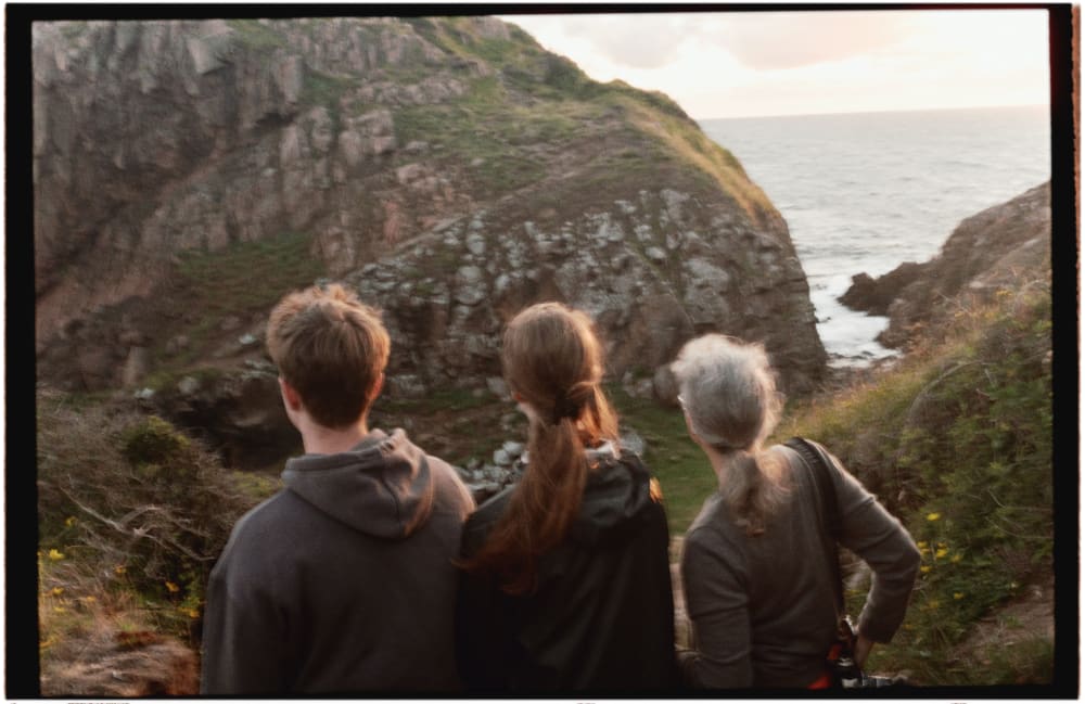 Joakim Hertze &mdash; Poserframes recreates the look of film scanned with borders &mdash; Documentation, image 48