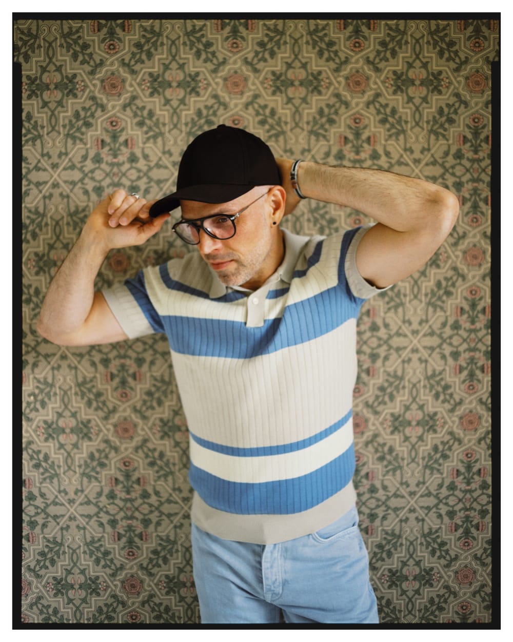 Joakim Hertze &mdash; Poserframes recreates the look of overscanned film for your digital photos &mdash; Introduction and presets, image 1