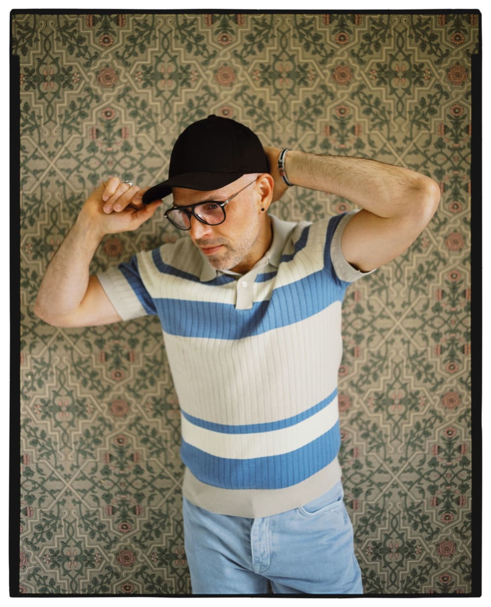 Joakim Hertze &mdash; Poserframes recreates the look of overscanned film for your digital photos &mdash; Introduction and presets, image 1