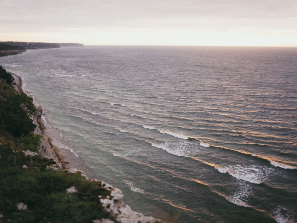 Joakim Hertze &mdash; Poserframes recreates the look of overscanned film for your digital photos &mdash; Get Wallflower, image 1