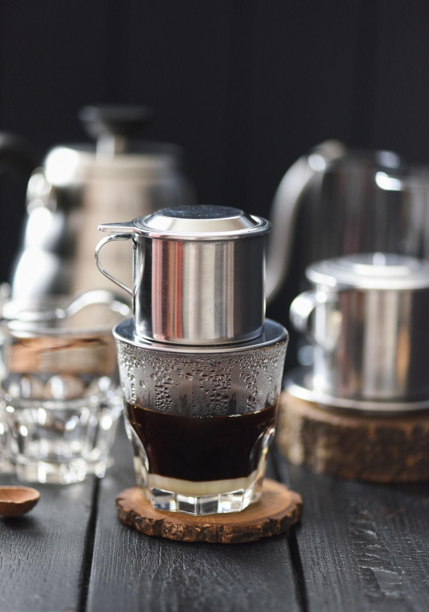 Cà phê Sài Gòn buổi sáng — nghi thức của người Quận 1