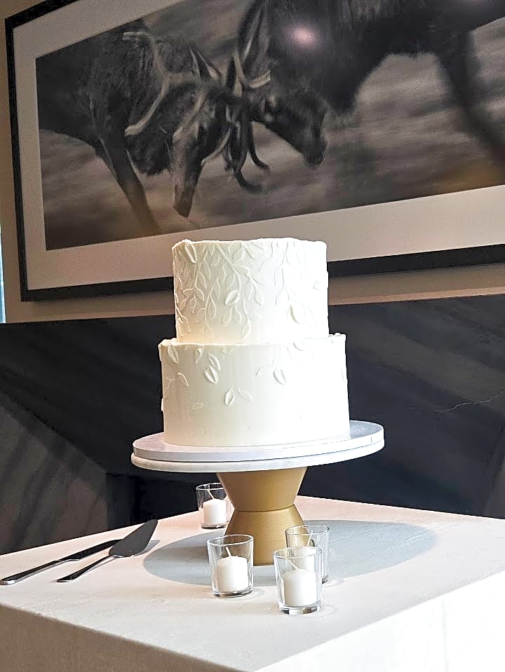 Park City wedding cake at The Goldener Hirsch by Sweet E's Bakery