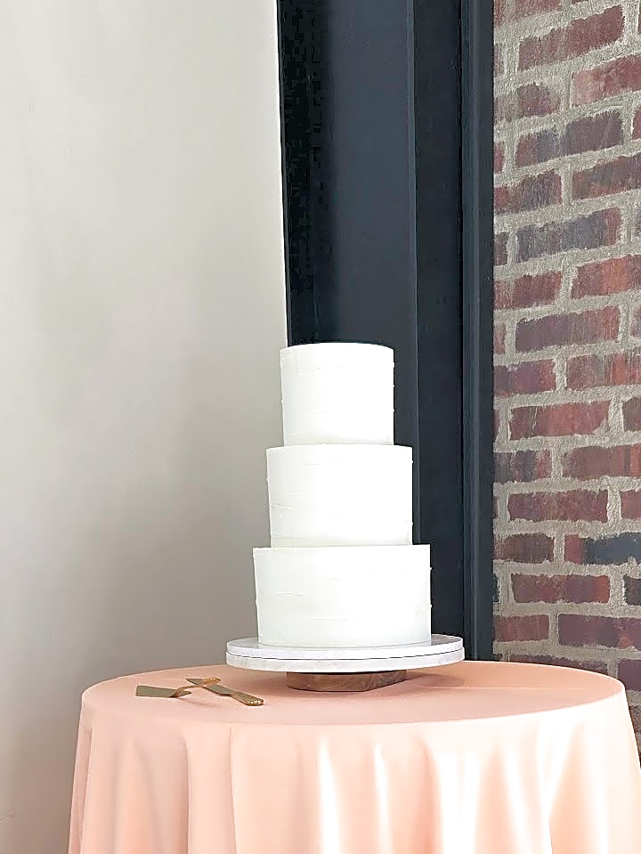 Pleasant Grove wedding cake at Grove Station by Sweet E's Bakery