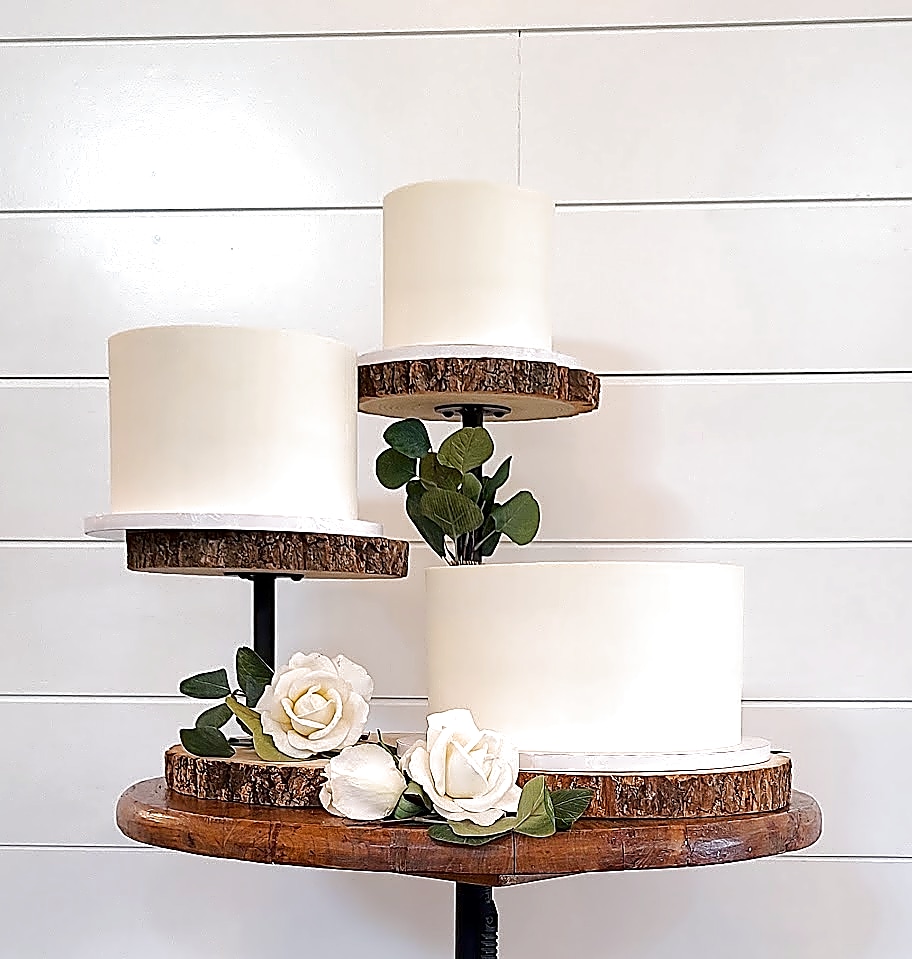 Utah Wedding Cake: Rustic Elegance with White Roses | Sweet E's