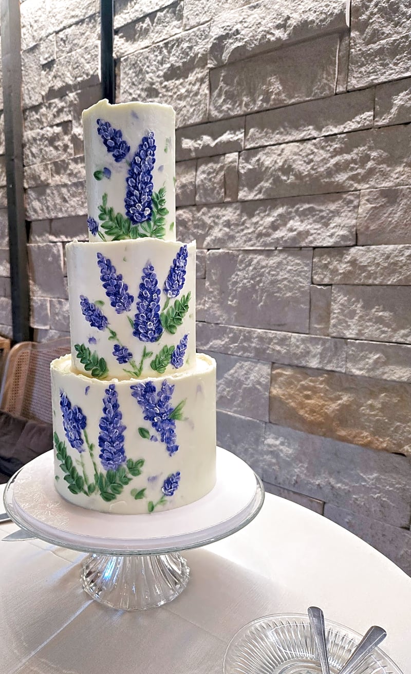 Wedding cake at Wild Oak Venue, Lindon, by Sweet E's Bakery