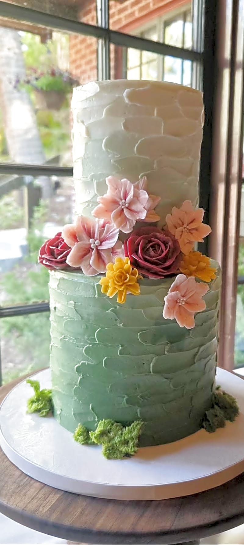 Wedding cake at Log Haven, Millcreek Canyon, by Sweet E's Bakery