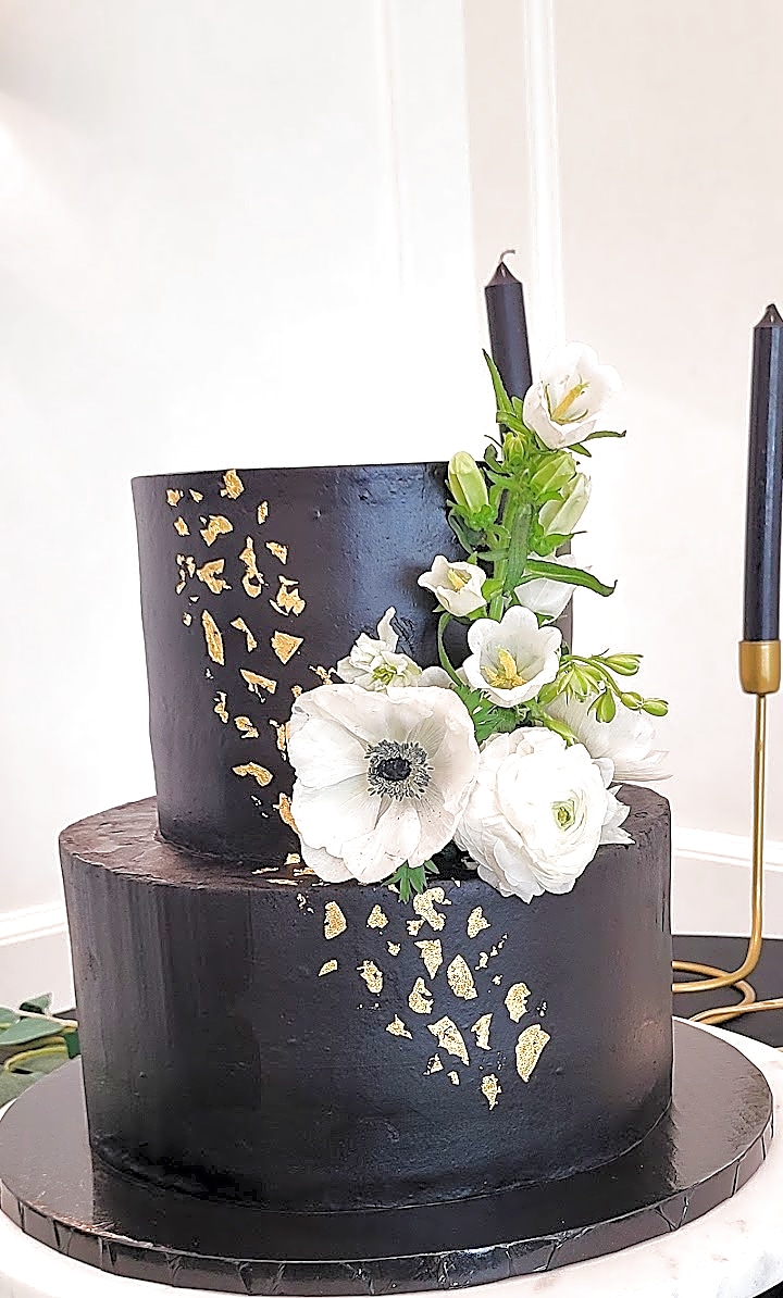 Utah Wedding Cake: Black & Gold Leaf Elegance | Sweet E's