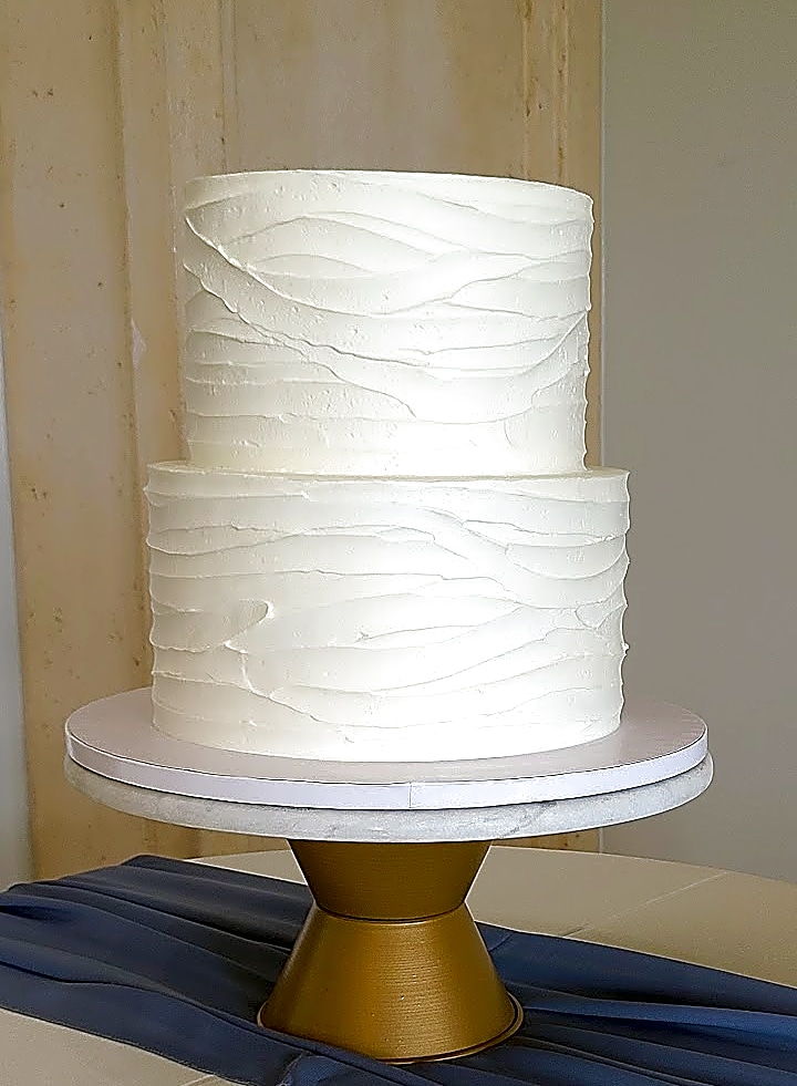 Utah Wedding Cake: Elegant Two-Tier Textured Design | Sweet E's
